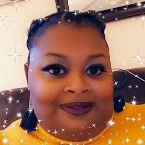 Meet your Posher, Alma